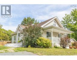 637 Wiley Avenue, Windsor, Ca
