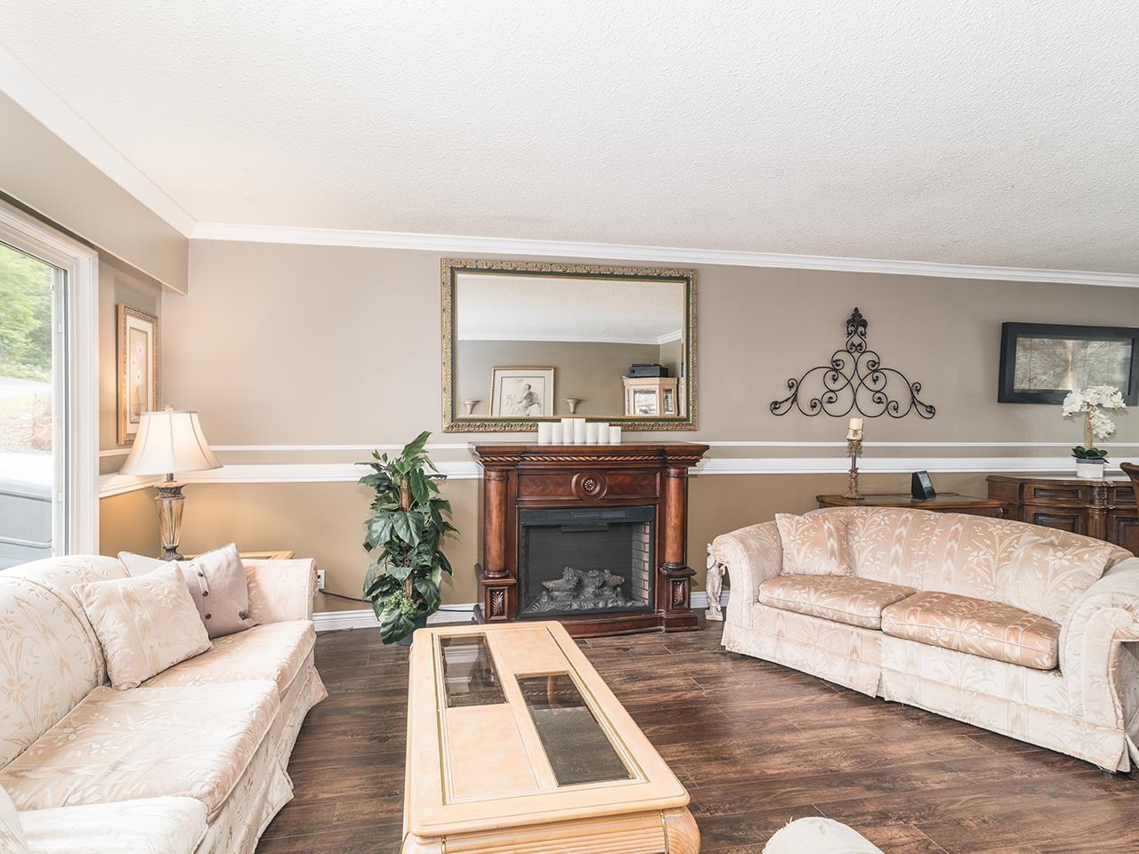 Property at 10475 125 STREET image 5