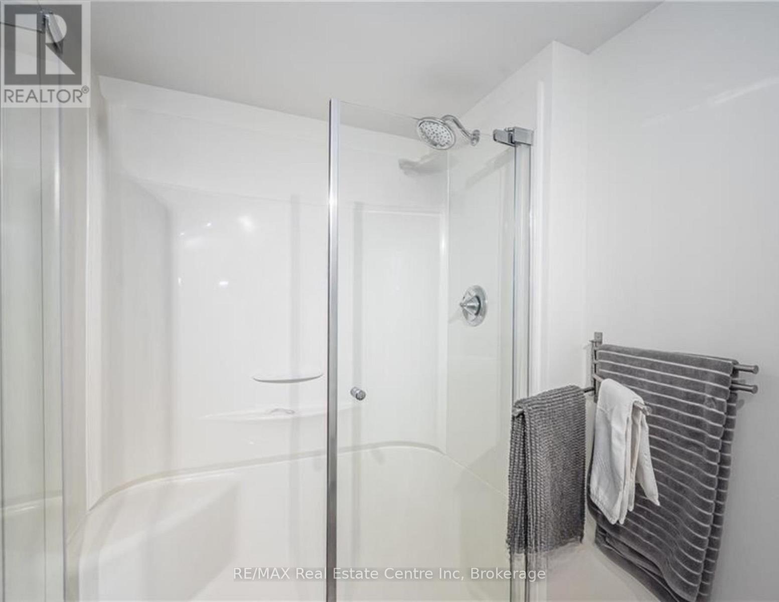 310 - 65 Silvercreek Parkway N, Guelph, Ontario  N1H 7R9 - Photo 7 - X12287987