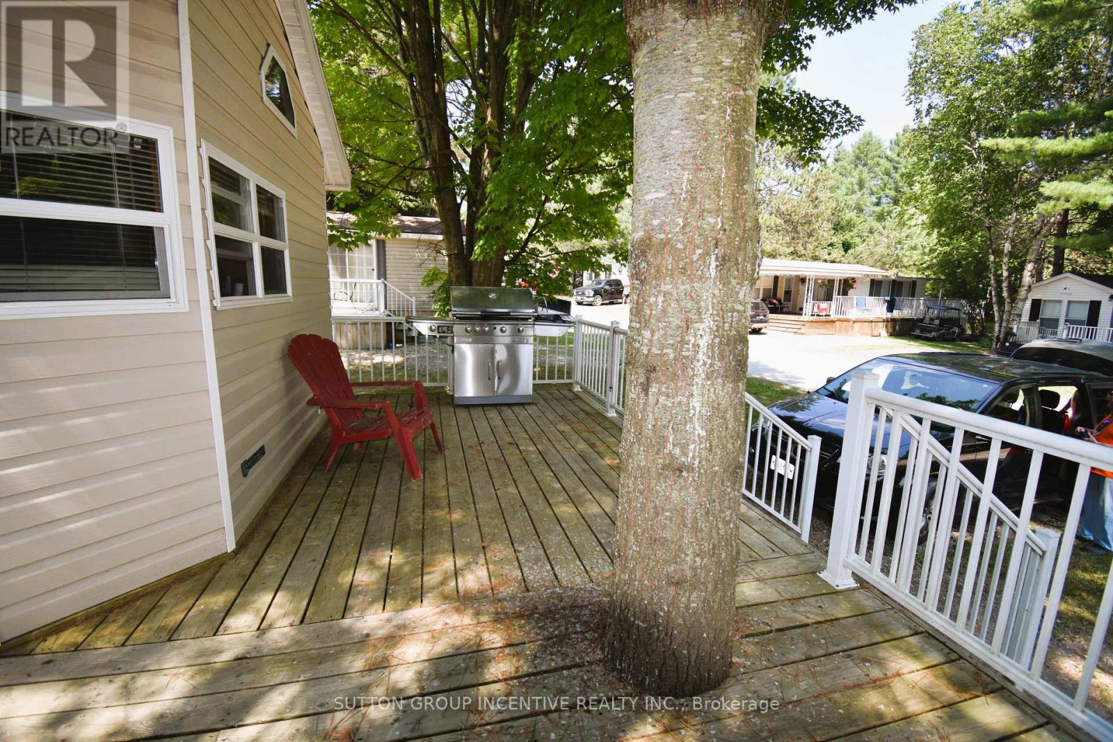 62 - 1082 Shamrock Marina Road, Gravenhurst, Ontario  P0E 1N0 - Photo 3 - X12287815