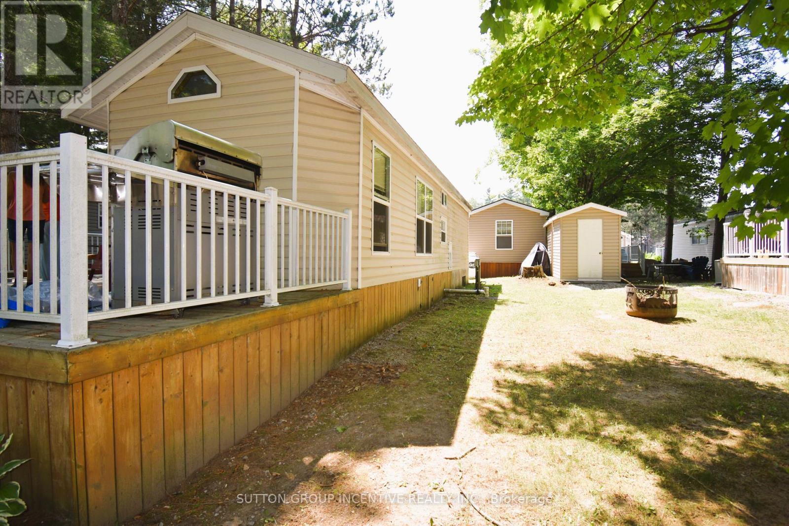 62 - 1082 Shamrock Marina Road, Gravenhurst, Ontario  P0E 1N0 - Photo 6 - X12287815