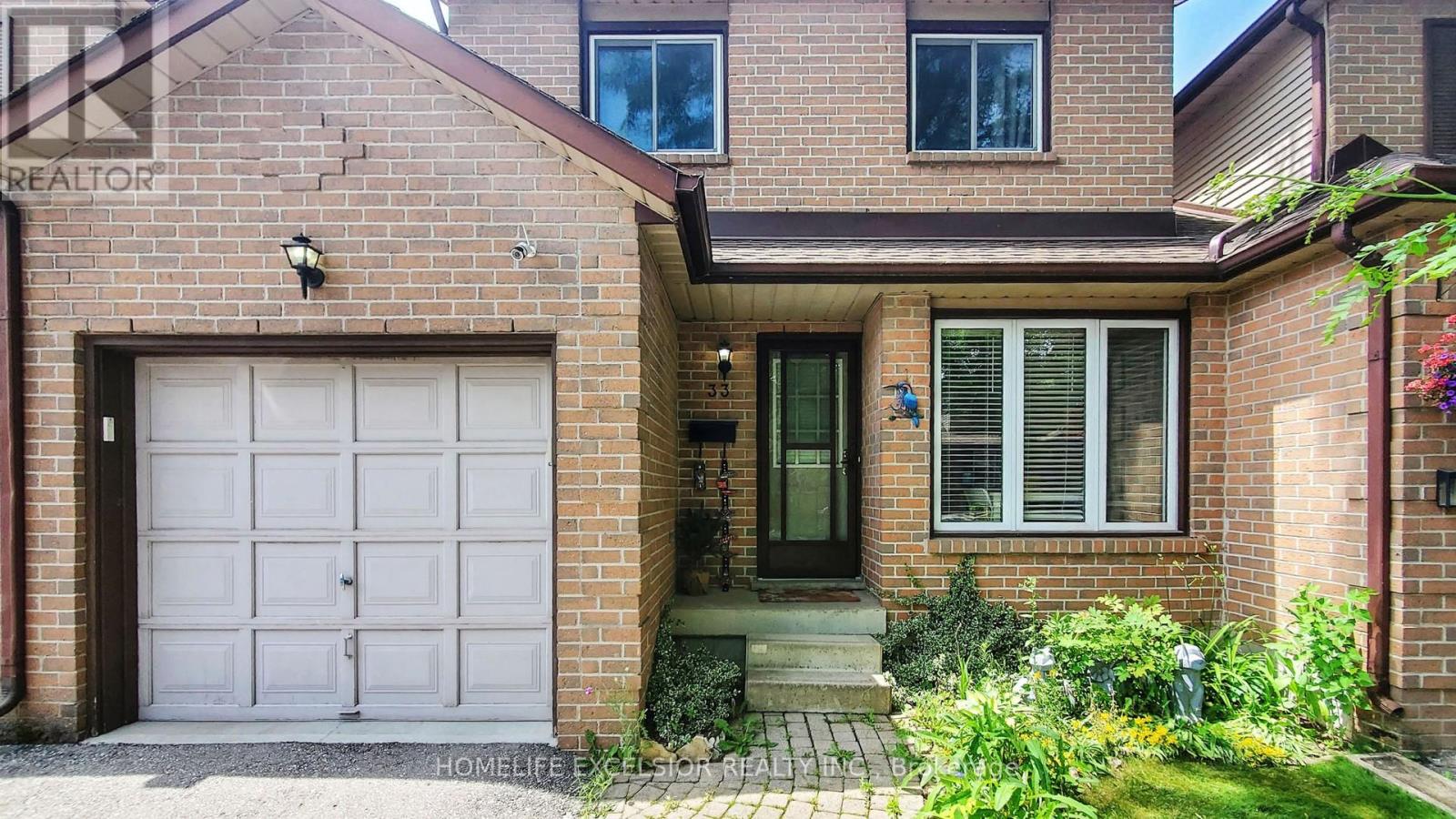 33 - 618 Barton Street, Hamilton, Ontario  L8E 4X3 - Photo 2 - X12287828