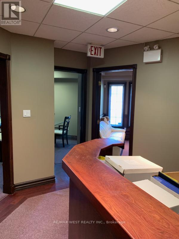 100 - 1470 Hurontario Street, Mississauga, Ontario  L5G 3H4 - Photo 14 - W12287791