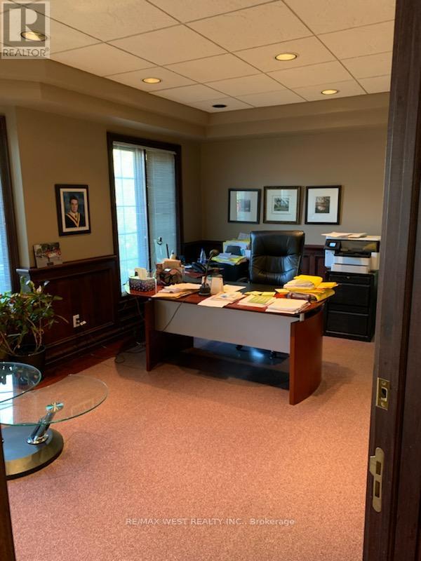 100 - 1470 Hurontario Street, Mississauga, Ontario  L5G 3H4 - Photo 16 - W12287791