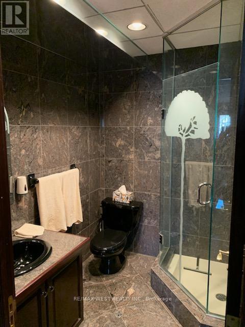 100 - 1470 Hurontario Street, Mississauga, Ontario  L5G 3H4 - Photo 12 - W12287791