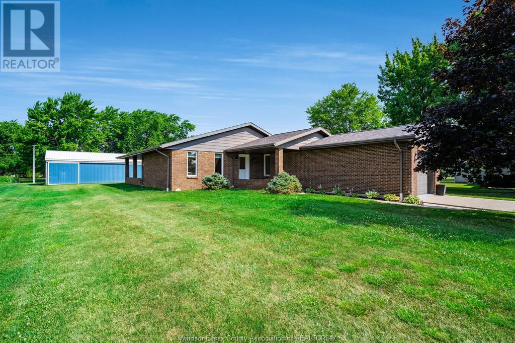 1 Circle Drive, Merlin, Ontario  N0P 1W0 - Photo 1 - 25018003