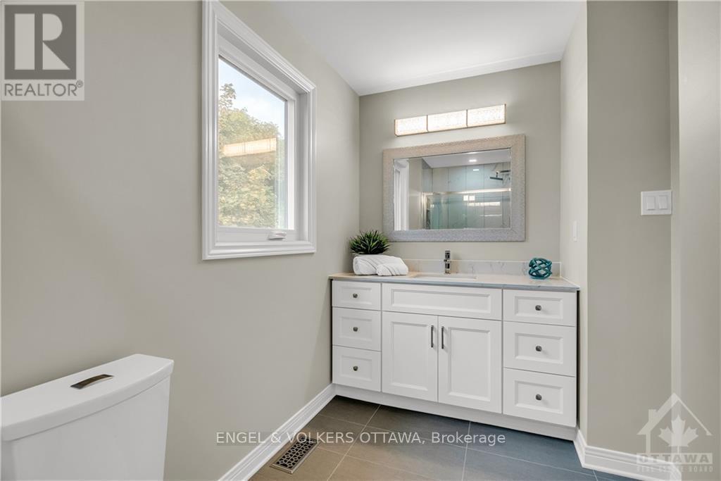2177 Lenester Avenue, Ottawa, Ontario  K2A 4A9 - Photo 15 - X12288020