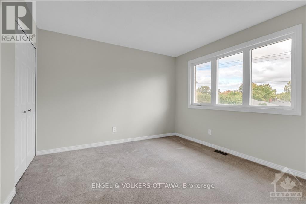 2177 Lenester Avenue, Ottawa, Ontario  K2A 4A9 - Photo 18 - X12288020