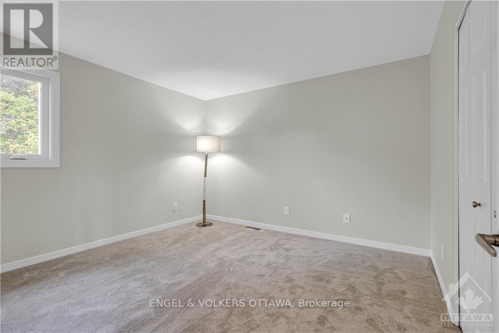 2177 Lenester Avenue, Ottawa, Ontario  K2A 4A9 - Photo 19 - X12288020