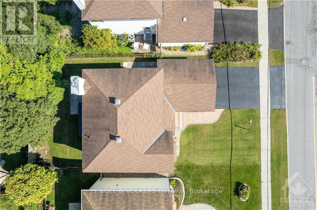 2177 Lenester Avenue, Ottawa, Ontario  K2A 4A9 - Photo 28 - X12288020