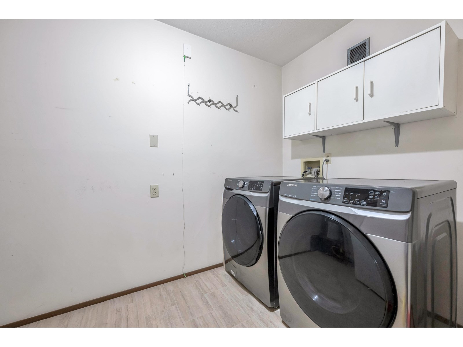 111 15153 98 Avenue, Surrey, British Columbia  V3R 9M8 - Photo 24 - R3027129