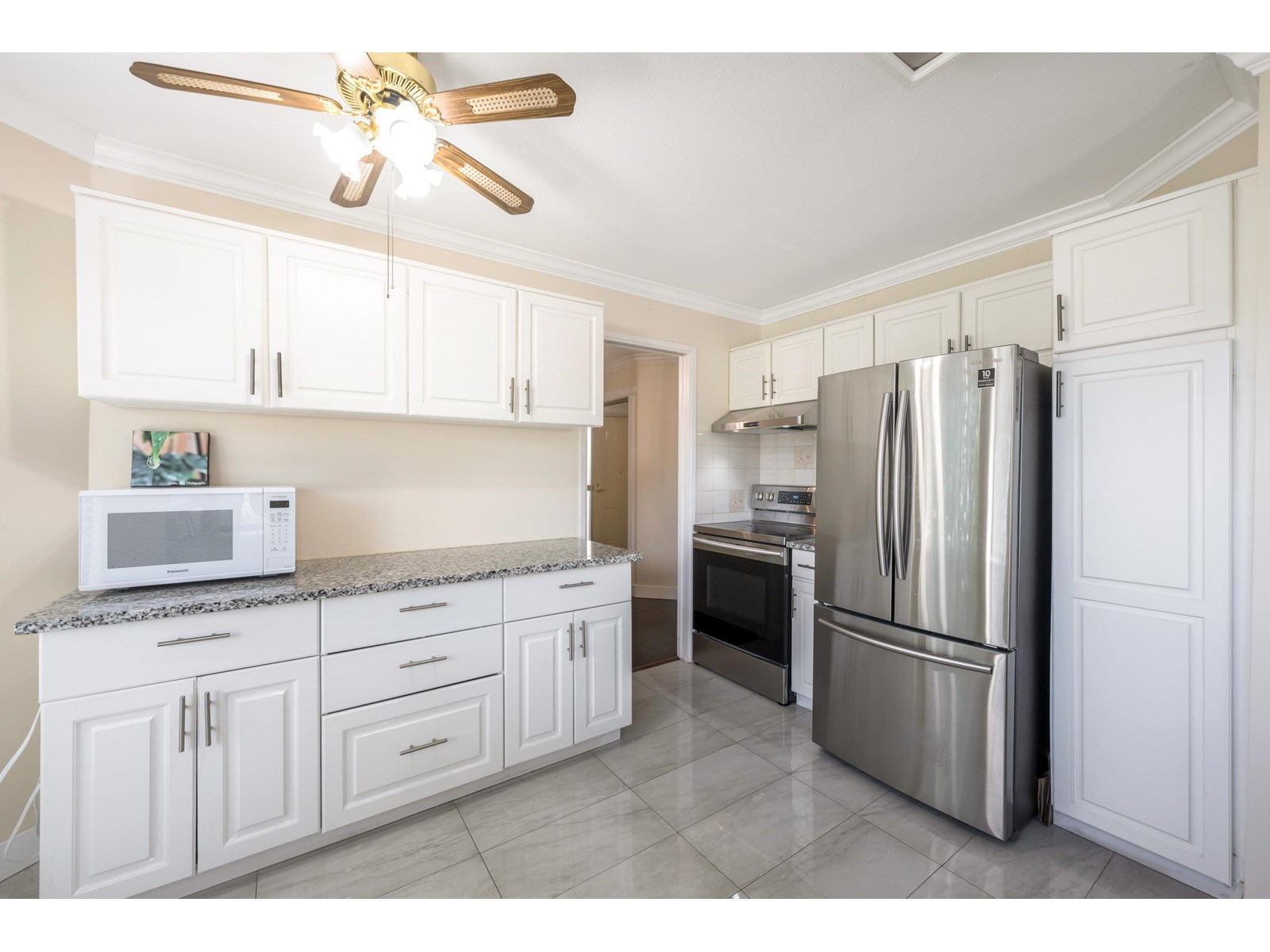 111 15153 98 Avenue, Surrey, British Columbia  V3R 9M8 - Photo 10 - R3027129
