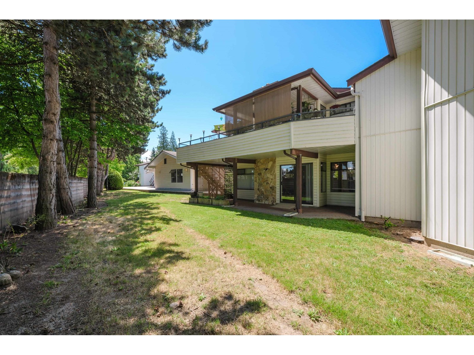 111 15153 98 Avenue, Surrey, British Columbia  V3R 9M8 - Photo 31 - R3027129