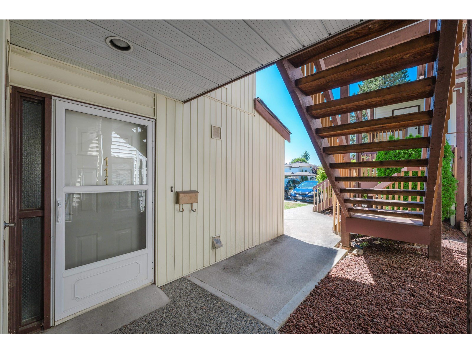 111 15153 98 Avenue, Surrey, British Columbia  V3R 9M8 - Photo 4 - R3027129