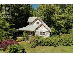 5479-5487 BROOKS ROAD, Halfmoon Bay, British Columbia