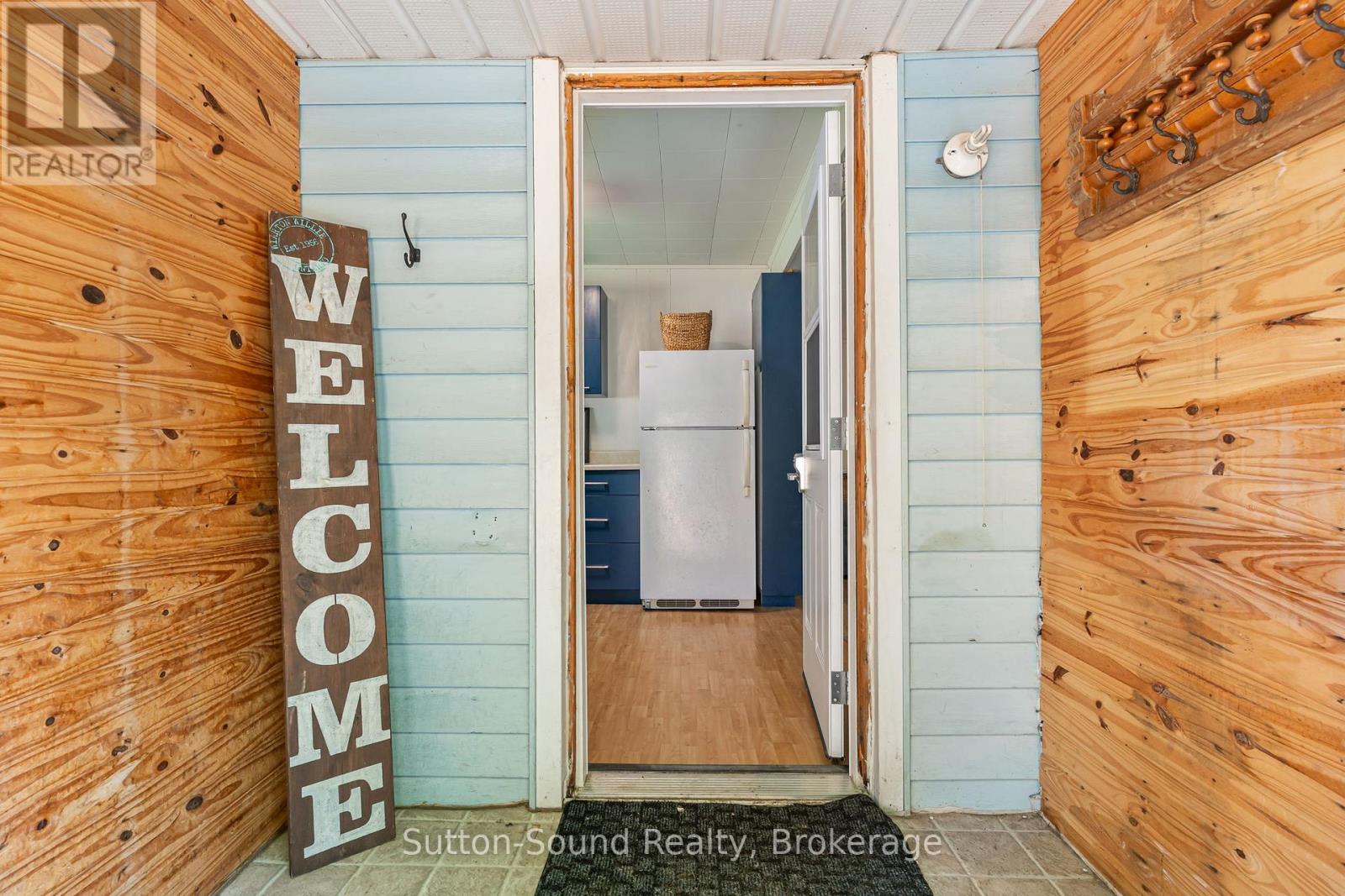 29 Avele Road, South Bruce Peninsula, Ontario  N0H 1X0 - Photo 10 - X12288017