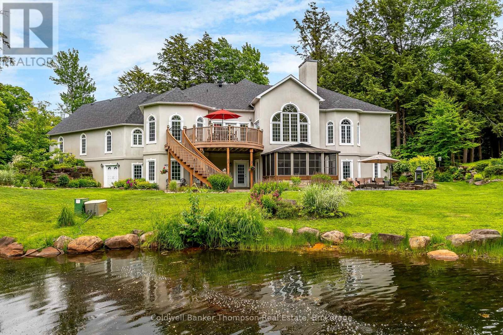 87 Deerfoot Trail, Huntsville, Ontario  P1H 0A7 - Photo 1 - X12288199