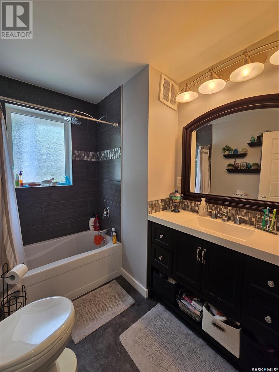 708 Wolseley Avenue, Grenfell, Saskatchewan  S0G 2B0 - Photo 34 - SK012766
