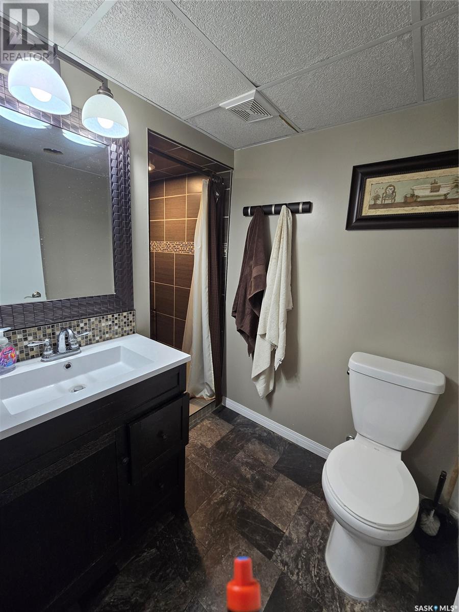 708 Wolseley Avenue, Grenfell, Saskatchewan  S0G 2B0 - Photo 38 - SK012766
