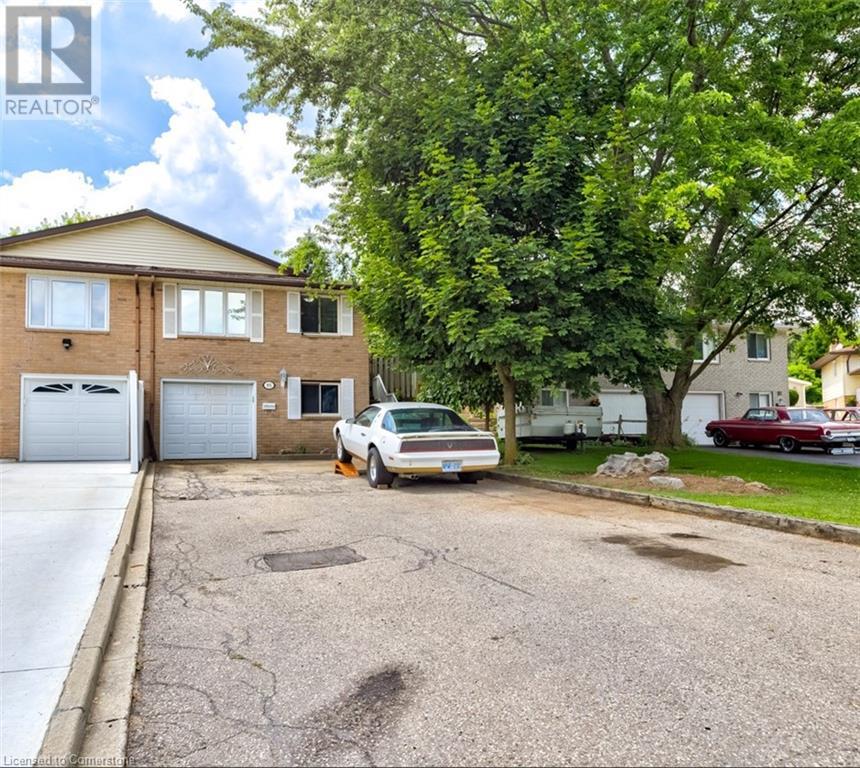 Property at 85 FROBISHER Court image 1