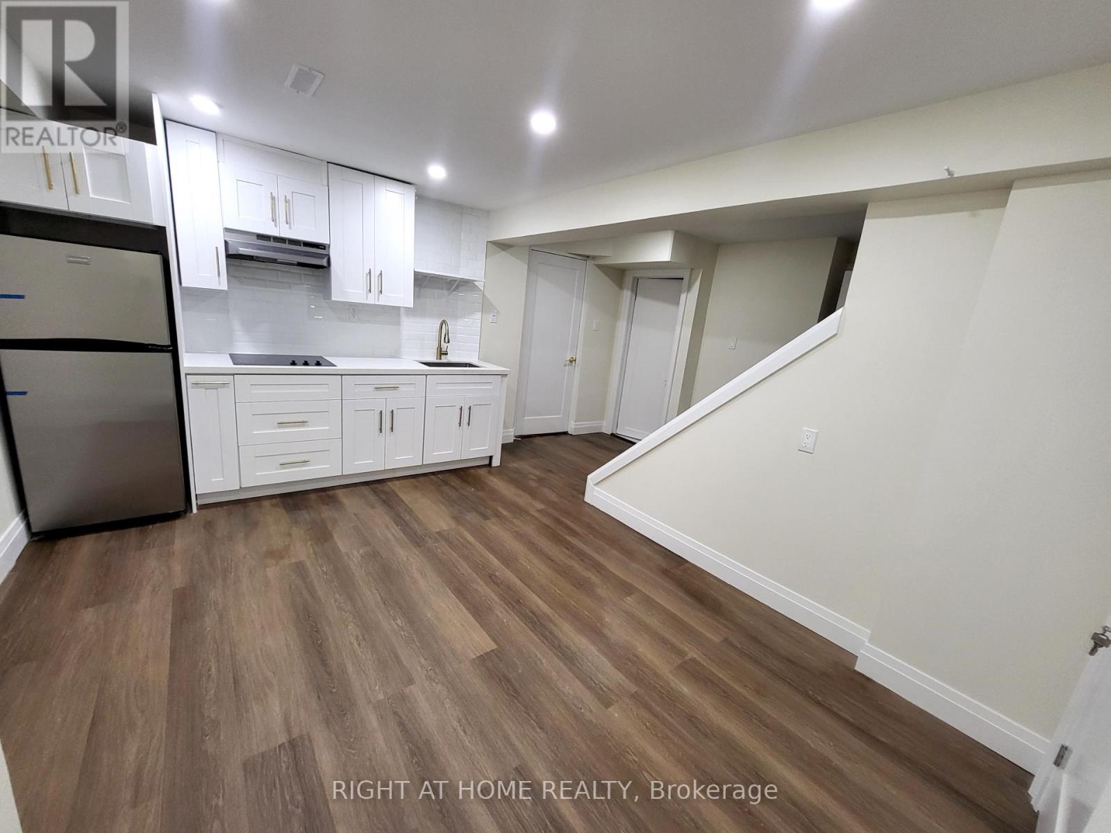 247 Hickling Trail, Barrie (Grove East), Ontario  L4M 5W9 - Photo 17 - S12287923