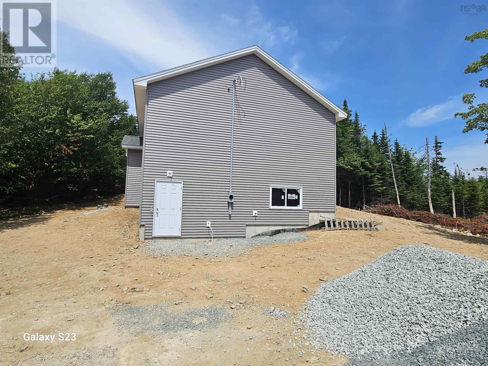 Property at 165 Ostrea Lake Road image 4
