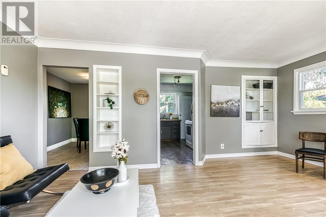 Property at 1440 Hawthorne Drive image 3