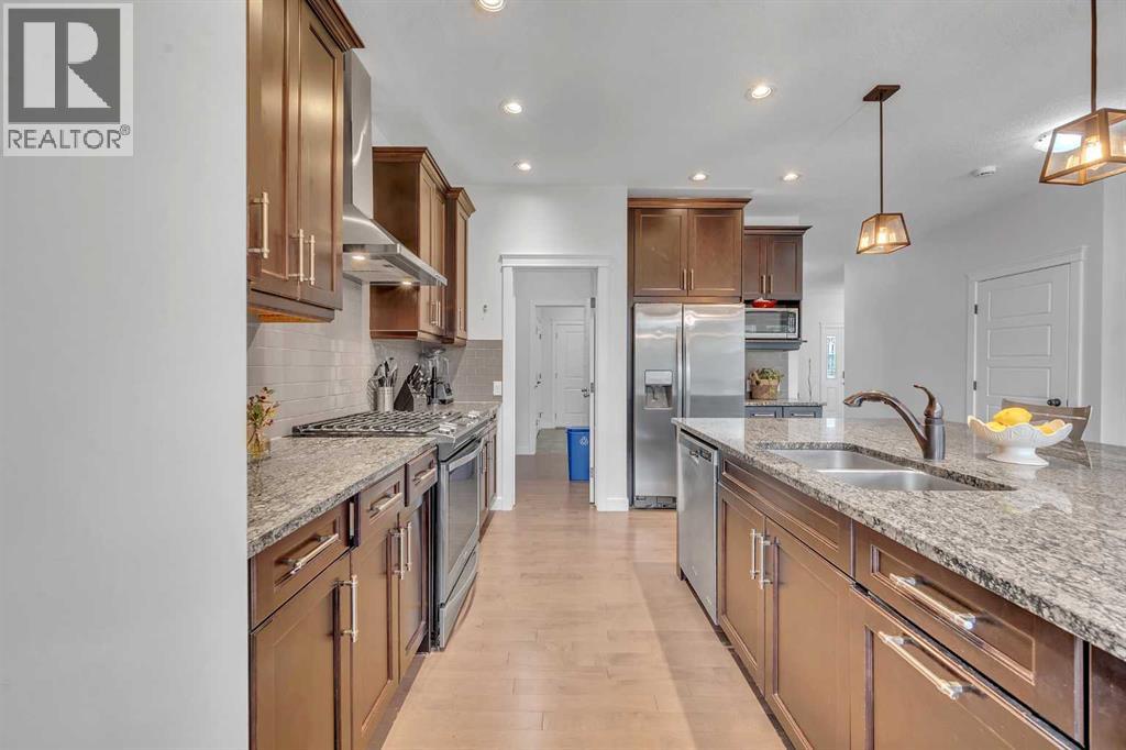 Property at 2667 Ravenslea Gardens SE image 5