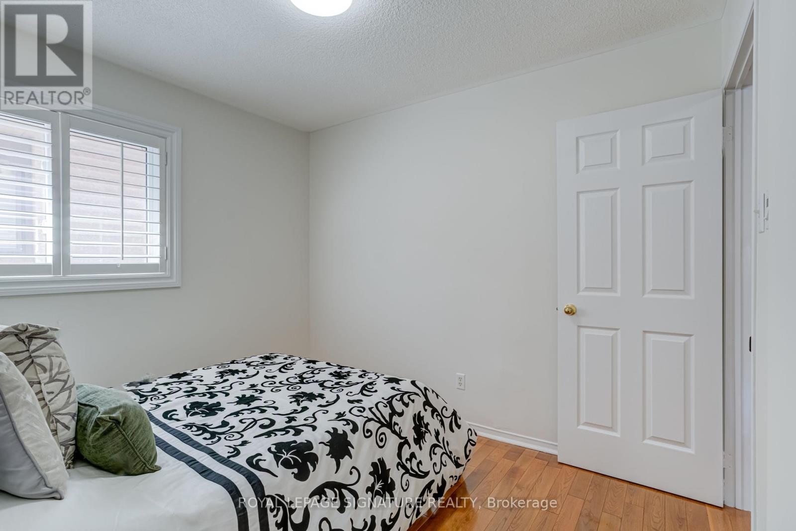61 Cedarwood Crescent, Brampton, Ontario  L6X 4J9 - Photo 39 - W12287946