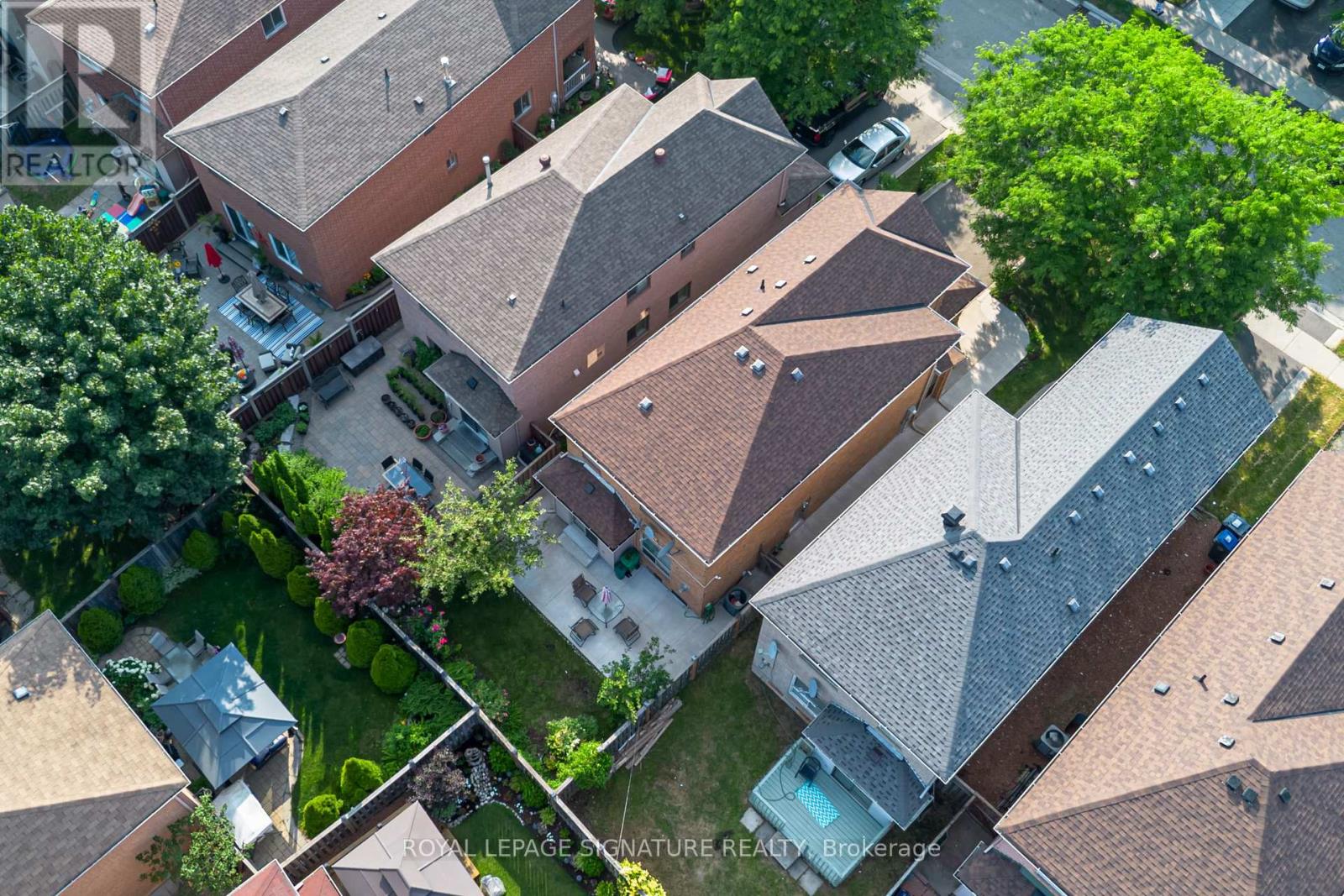 61 Cedarwood Crescent, Brampton, Ontario  L6X 4J9 - Photo 47 - W12287946