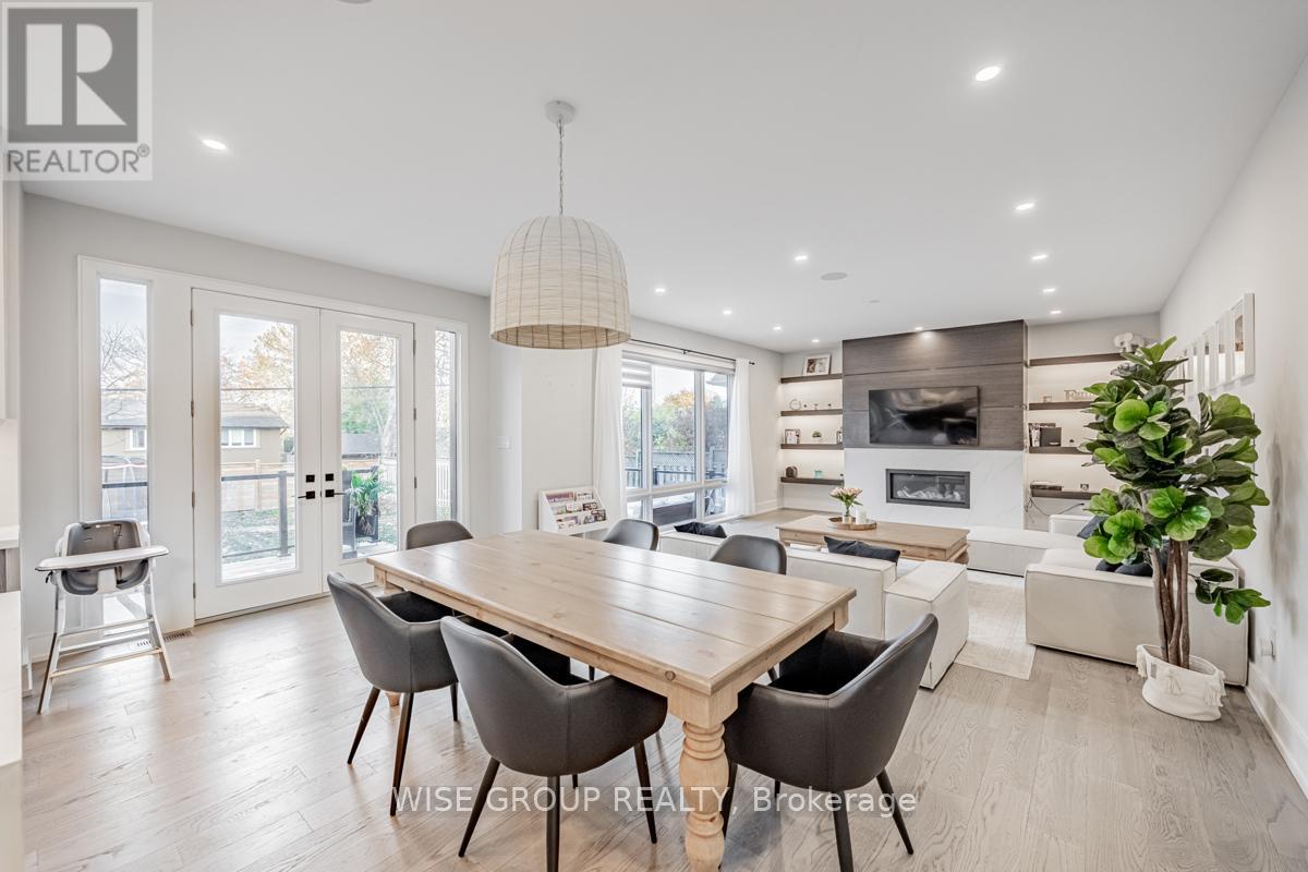 1322 Stanbury Road, Oakville, Ontario  L6L 2J4 - Photo 15 - W12288008