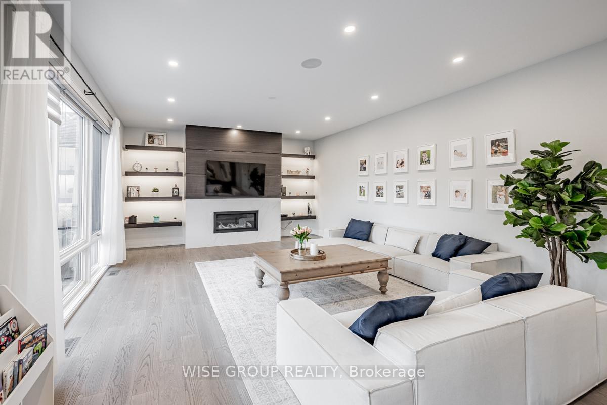 1322 Stanbury Road, Oakville, Ontario  L6L 2J4 - Photo 16 - W12288008