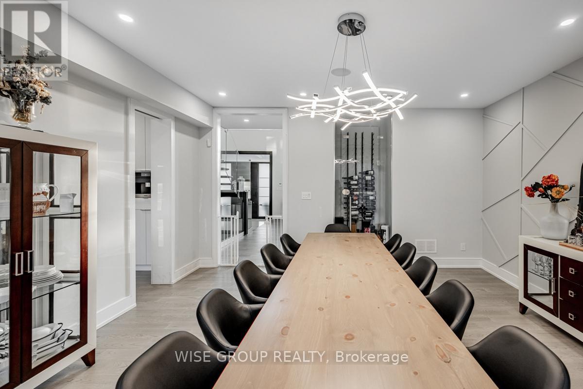 1322 Stanbury Road, Oakville, Ontario  L6L 2J4 - Photo 19 - W12288008