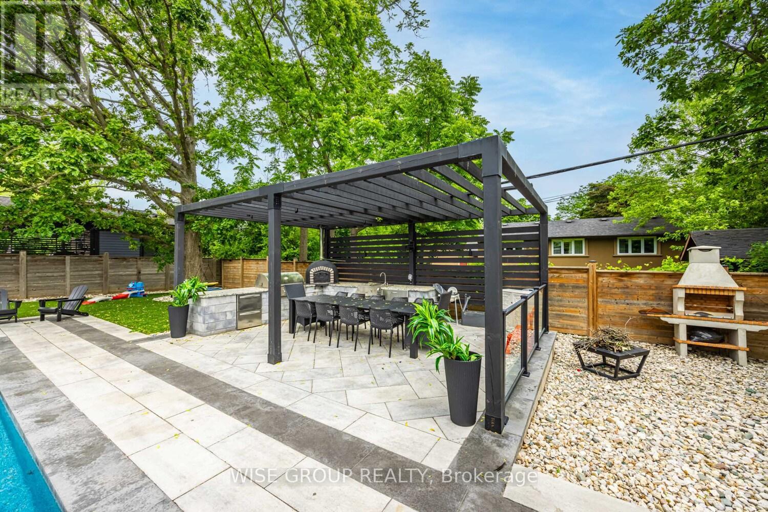 1322 Stanbury Road, Oakville, Ontario  L6L 2J4 - Photo 44 - W12288008
