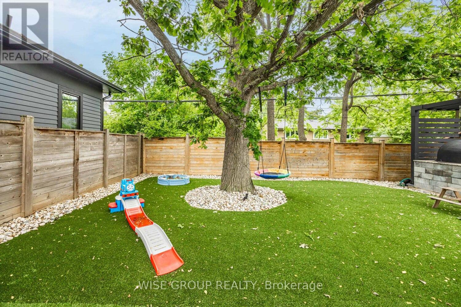 1322 Stanbury Road, Oakville, Ontario  L6L 2J4 - Photo 46 - W12288008