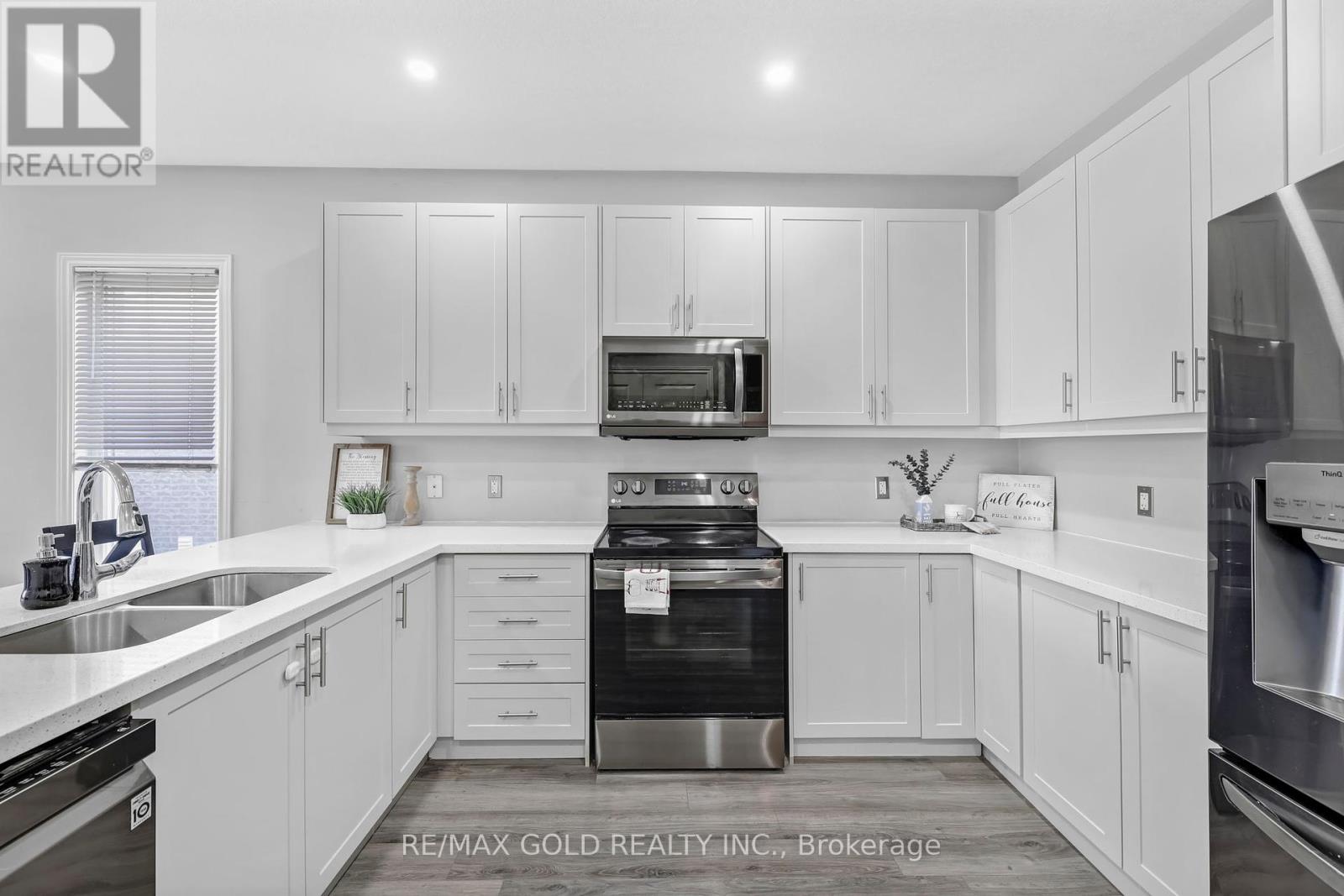 45 Harvest Avenue, Tillsonburg, Ontario  N4G 0H9 - Photo 16 - X12287913