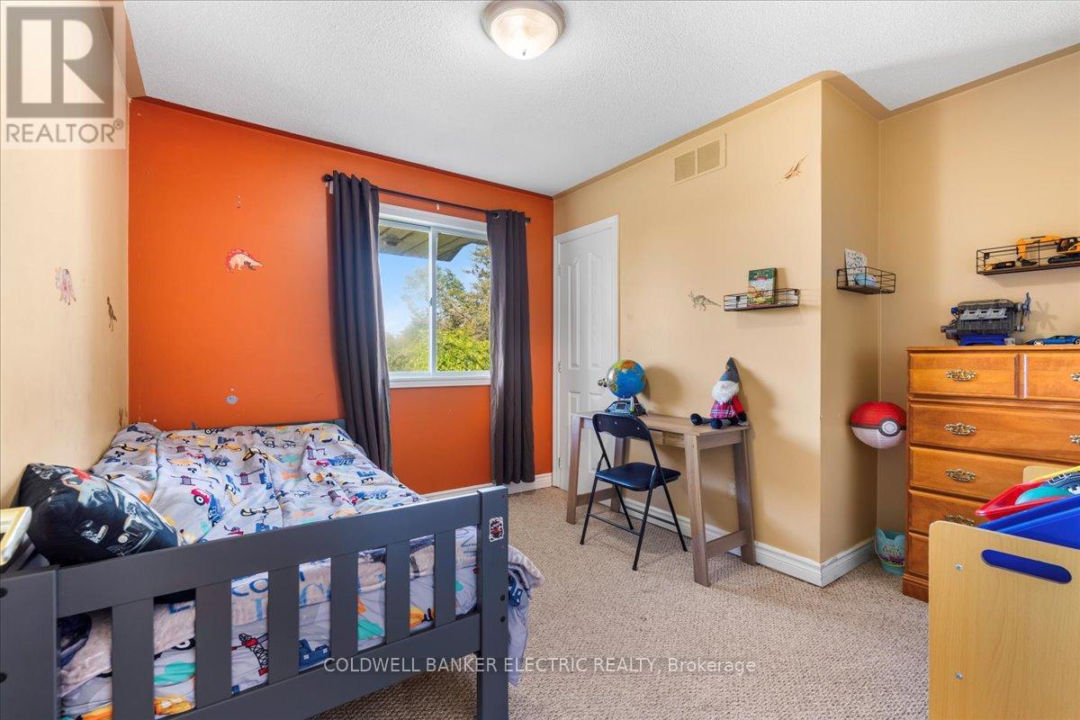 15 Mcintyre Road, Prince Edward County, Ontario  K0K 1A0 - Photo 24 - X12231905