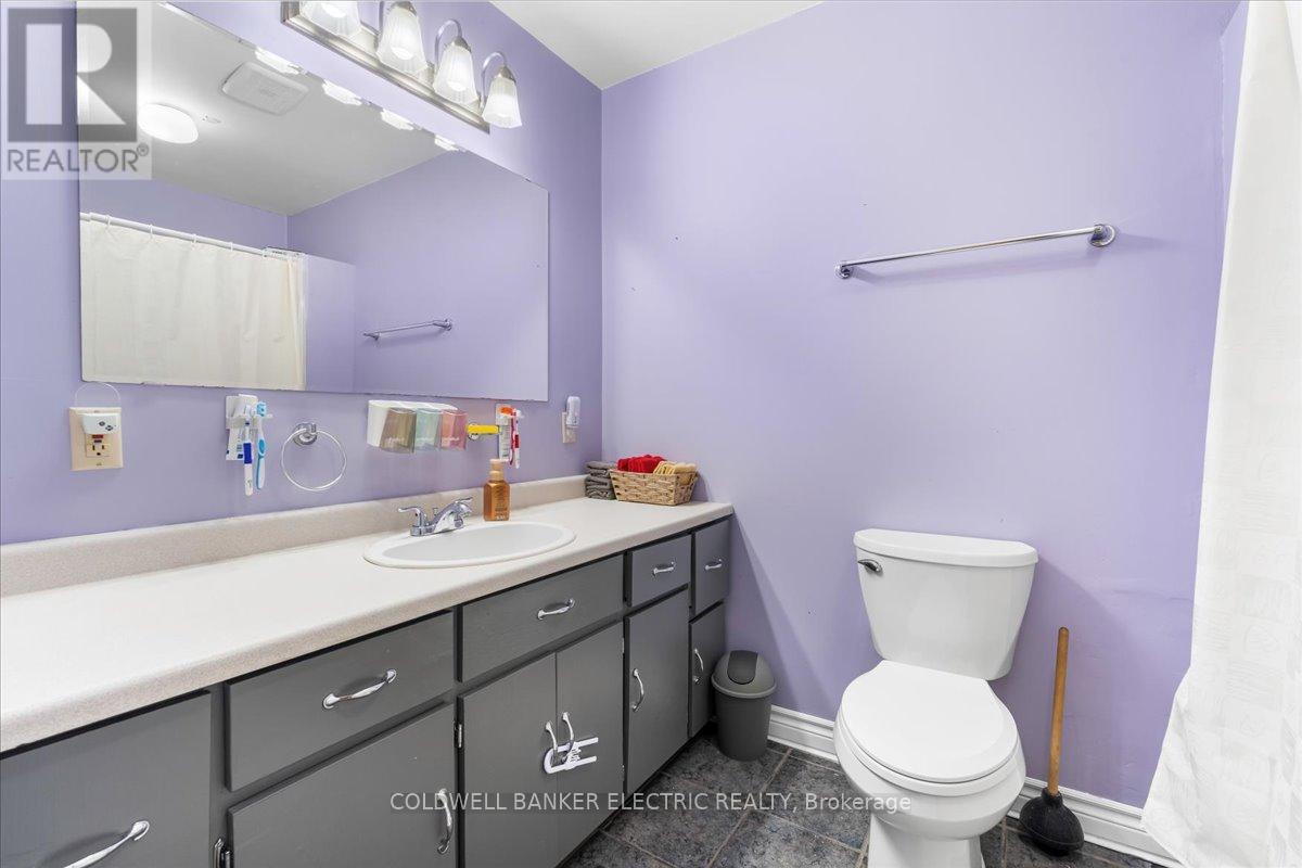 15 Mcintyre Road, Prince Edward County, Ontario  K0K 1A0 - Photo 29 - X12231905