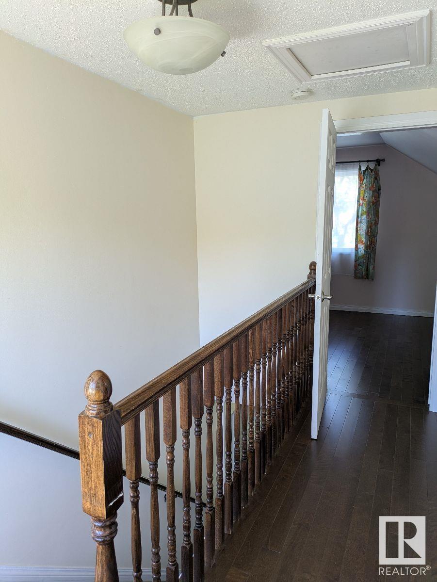 11242 95a St Nw, Edmonton, Alberta  T5G 1N8 - Photo 32 - E4447987