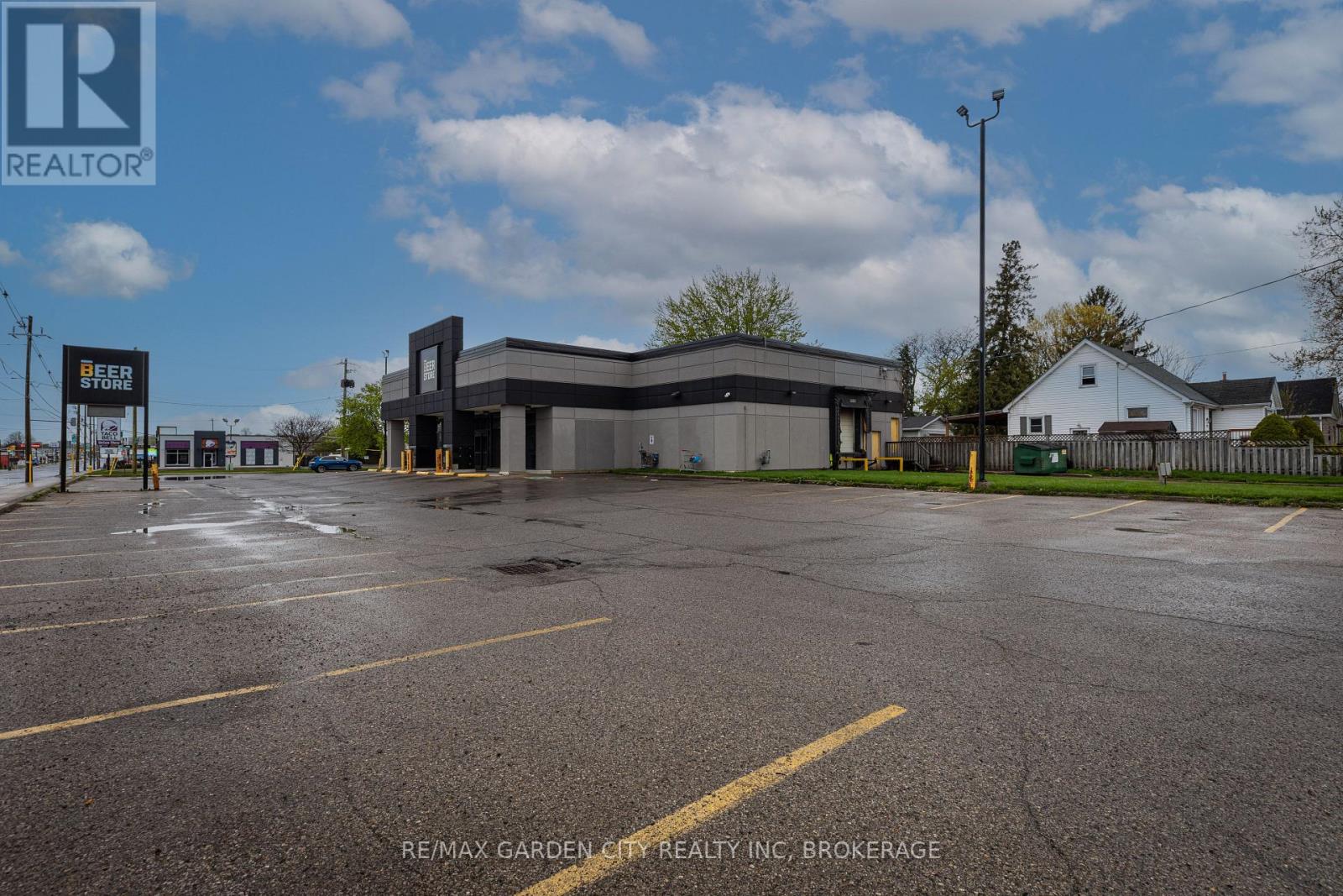 1600 Dundas Street, London East, Ontario  N5W 3C2 - Photo 3 - X12288281