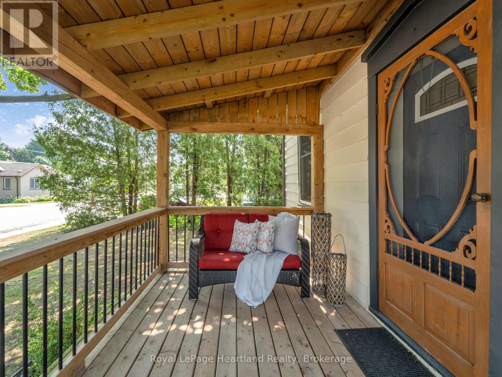 134 Wellington Street, Central Huron, Ontario  N0M 1L0 - Photo 5 - X12288222