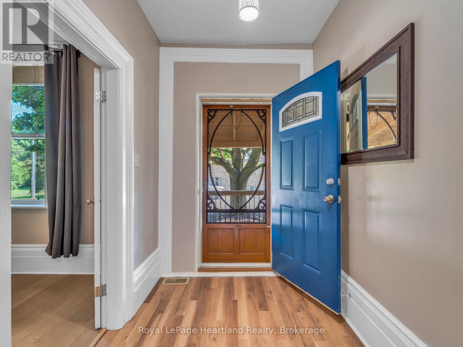 134 Wellington Street, Central Huron, Ontario  N0M 1L0 - Photo 6 - X12288222