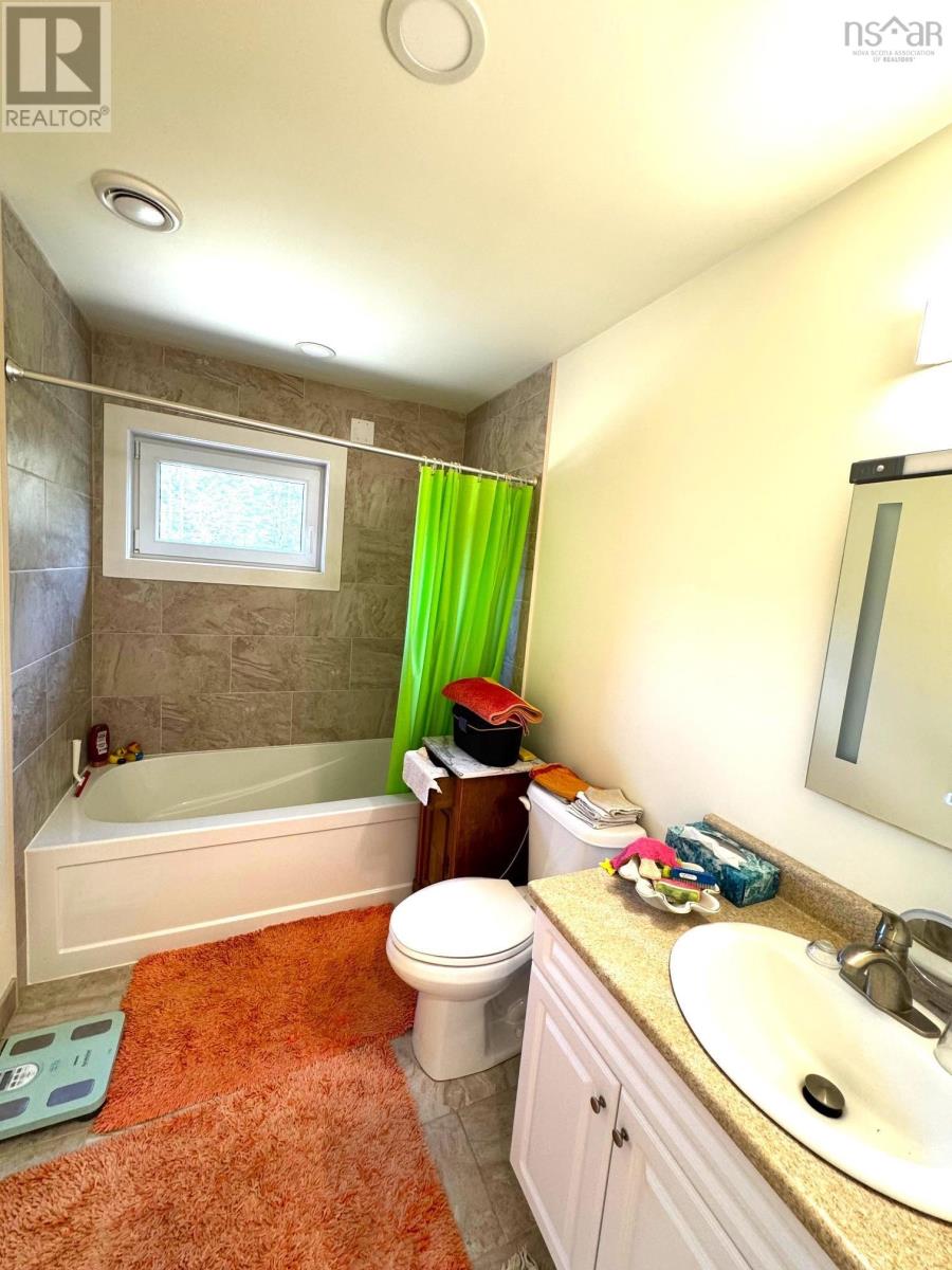 284 Rodney Drive, Militia Point, Nova Scotia  B0E 2Y0 - Photo 15 - 202517792