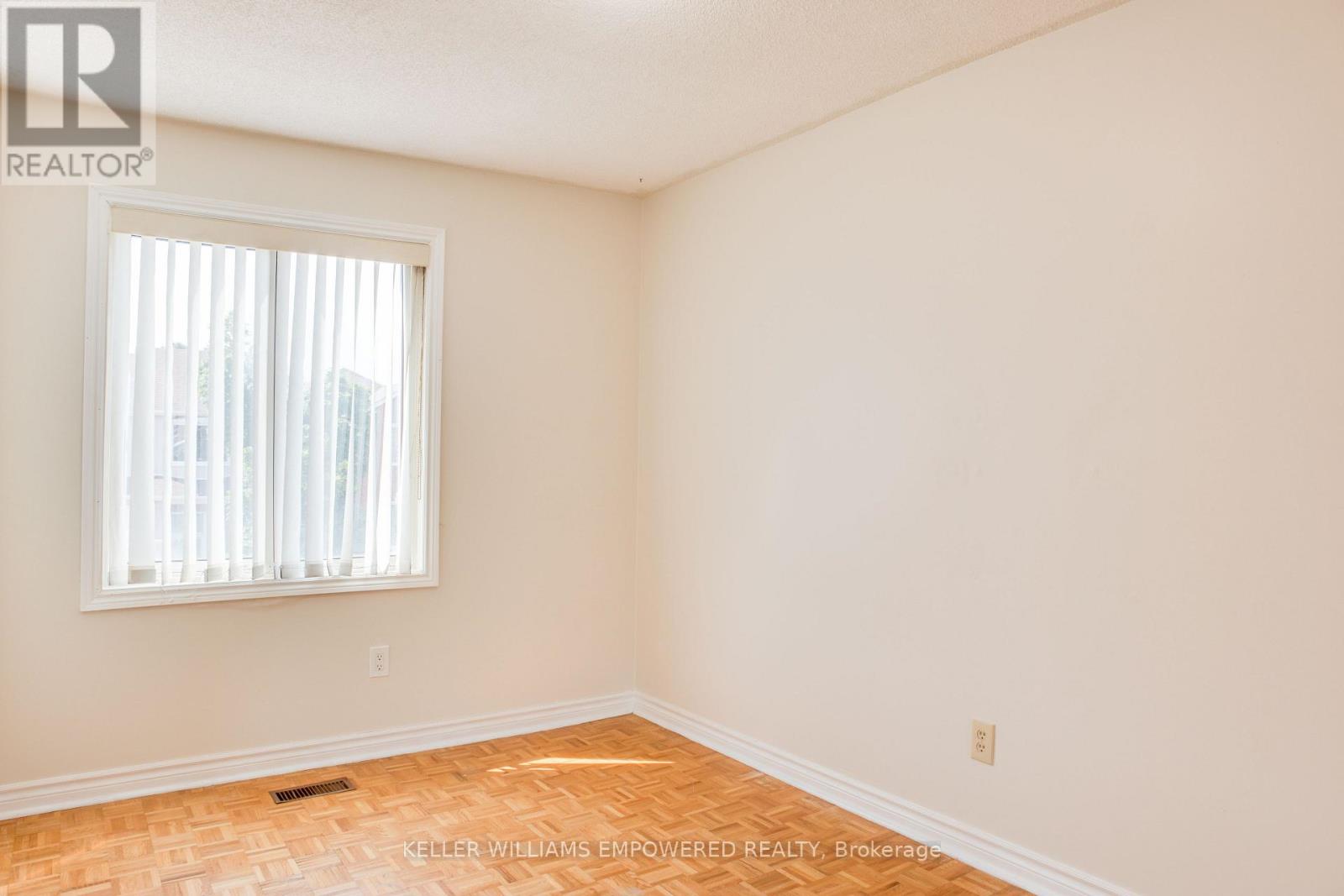54 Carnival Court, Toronto, Ontario  M2R 3T8 - Photo 17 - C12288053