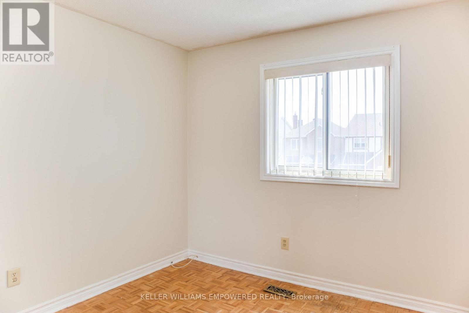 54 Carnival Court, Toronto, Ontario  M2R 3T8 - Photo 19 - C12288053