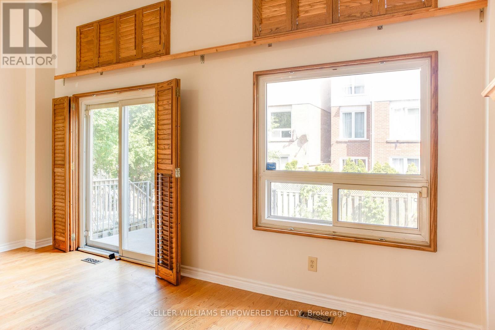 54 Carnival Court, Toronto, Ontario  M2R 3T8 - Photo 7 - C12288053