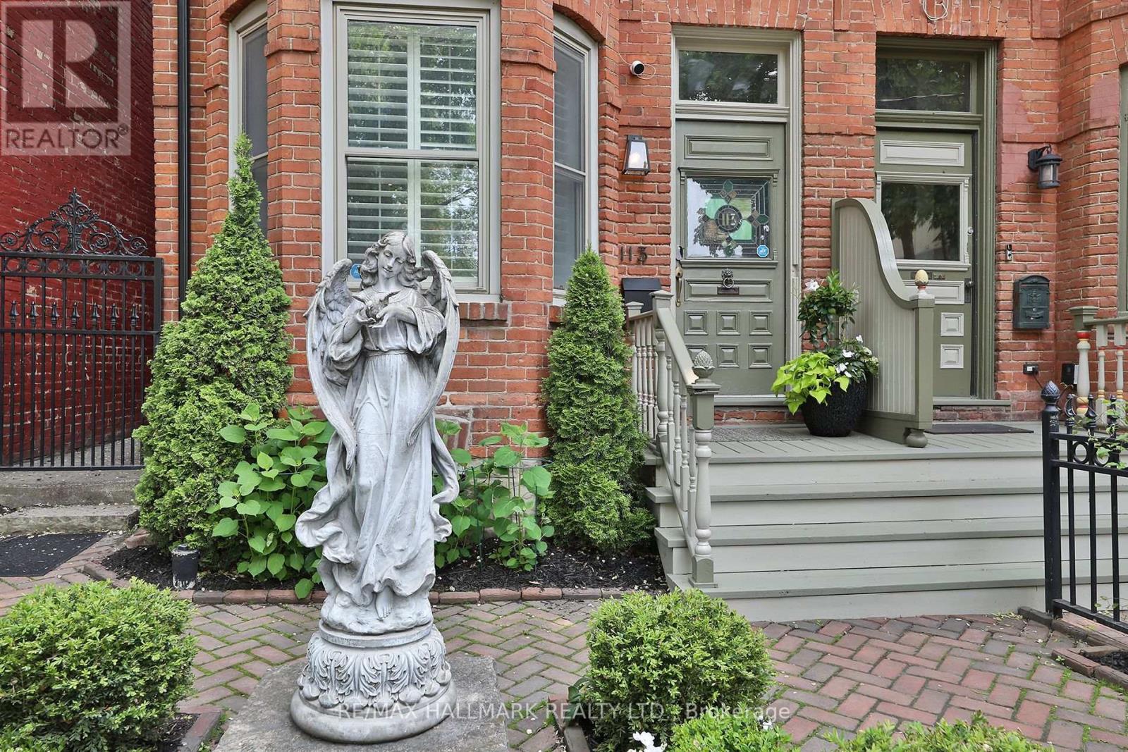 Property at 113 TRINITY STREET image 2