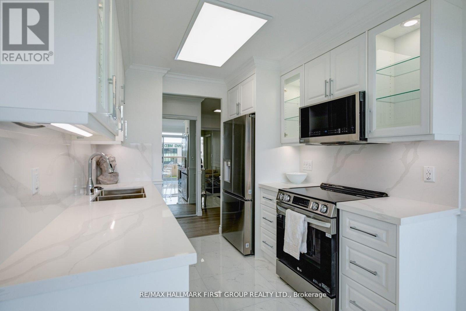 213 - 1000 The Esplanade Road N, Pickering, Ontario  L1V 6V4 - Photo 6 - E12288095