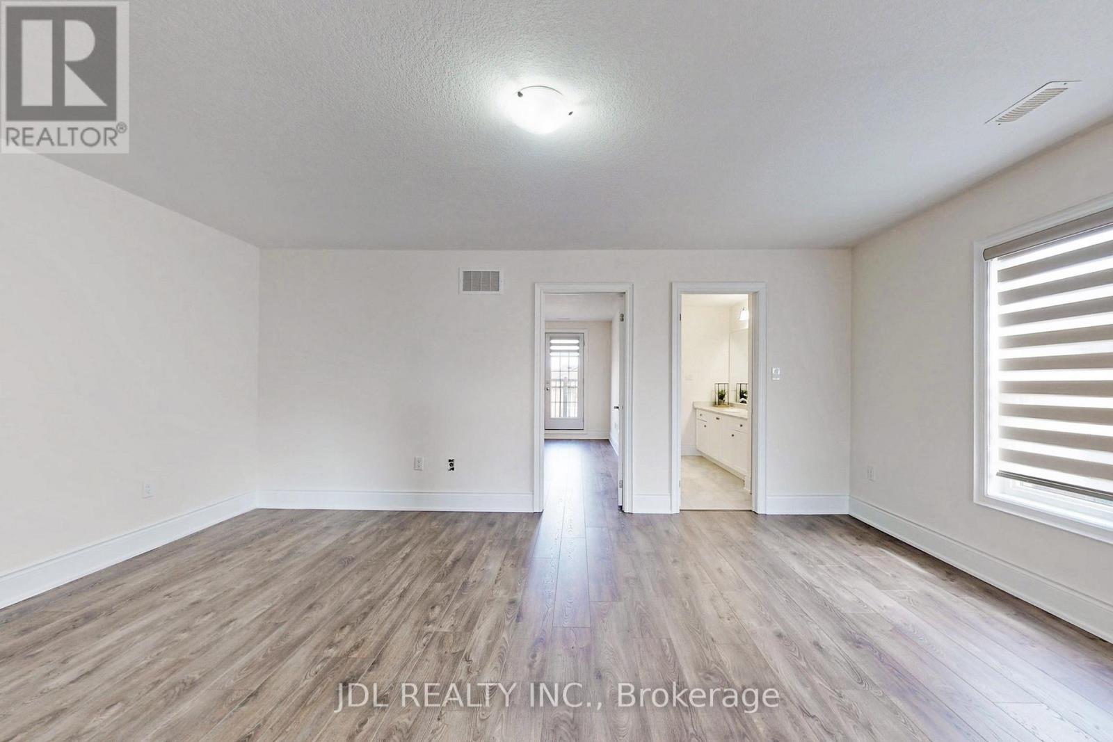 95 Giardina Crescent, Richmond Hill, Ontario  L4B 0G2 - Photo 15 - N12288179