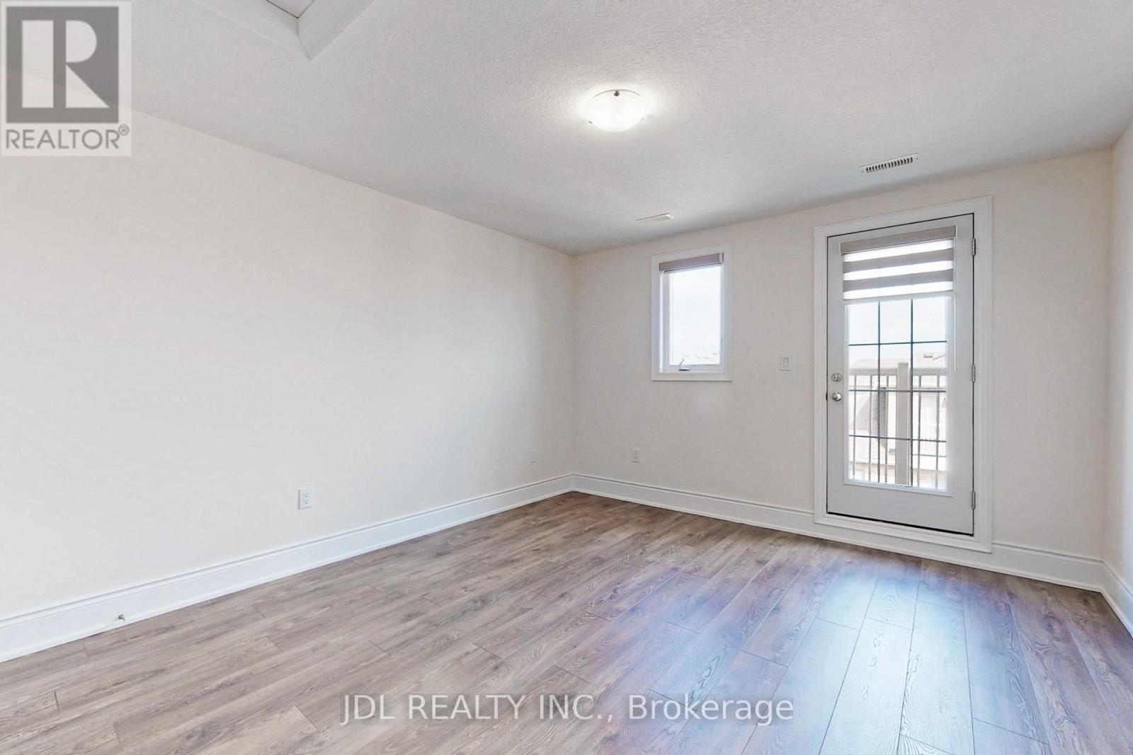 95 Giardina Crescent, Richmond Hill, Ontario  L4B 0G2 - Photo 22 - N12288179
